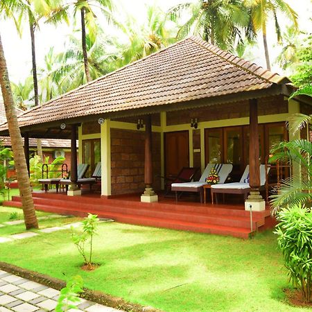 The Nattika Beach Resort Thrissur Buitenkant foto