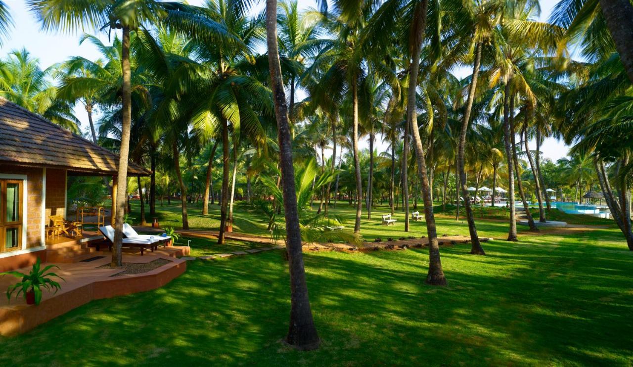 The Nattika Beach Resort Thrissur Buitenkant foto