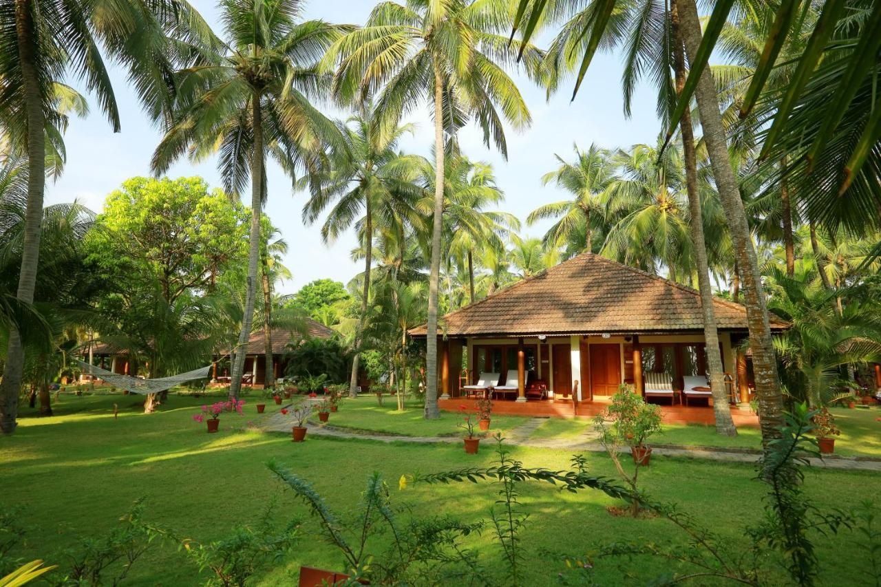 The Nattika Beach Resort Thrissur Buitenkant foto