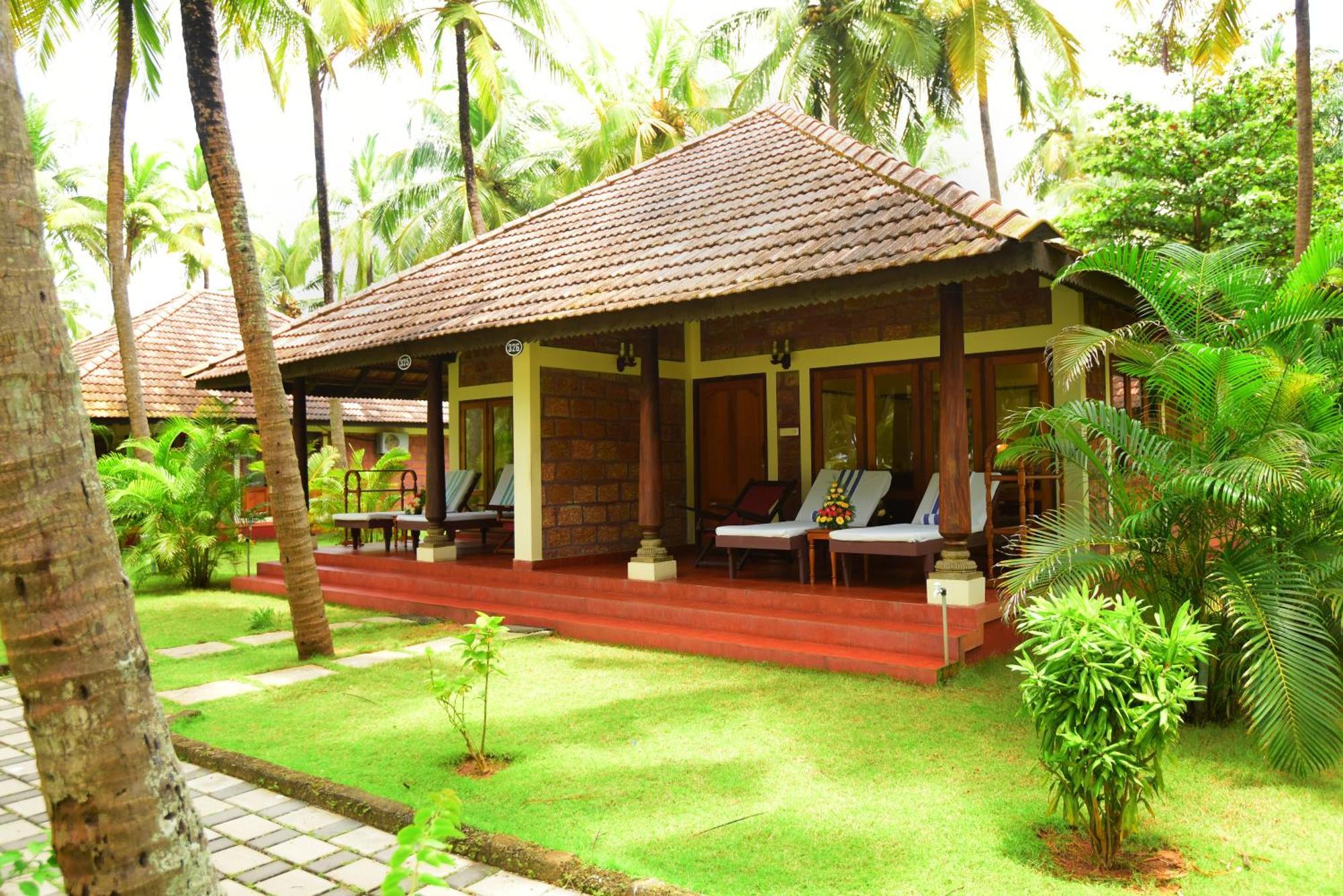The Nattika Beach Resort Thrissur Buitenkant foto