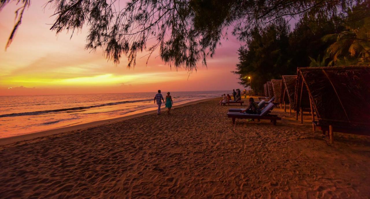The Nattika Beach Resort Thrissur Buitenkant foto
